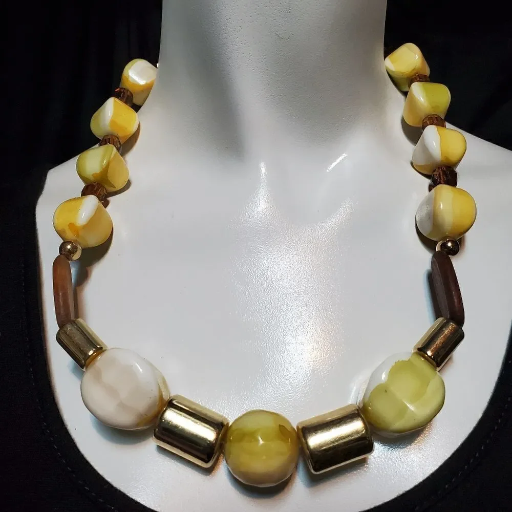 NWT Charming Charlie Yellow, Gold, & Brown Necklac - Picture 3 of 4